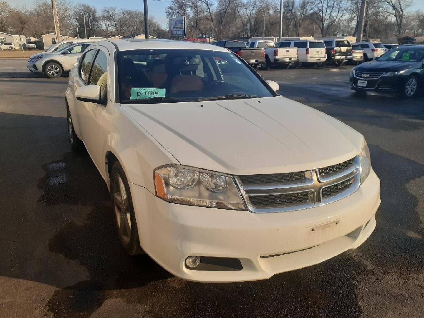 2012 Dodge Avenger SXT (1C3CDZEG0CN) with an 3.6L V6 DOHC 24V engine, 6-Speed Automatic transmission, located at 2015 Cambell Street, Rapid City, SD, 57701, (605) 342-8326, 44.066433, -103.191772 - Photo#3